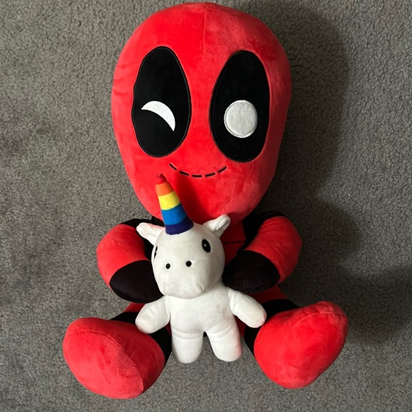 Marvel Deadpool Plush vibrating 15” - Picture 1 of 5